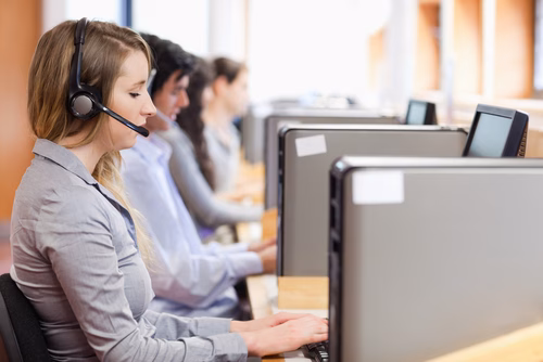 Servidores vocais aumentam a segurança de pagamento por televenda e aprimoram a experiência de compra do cliente