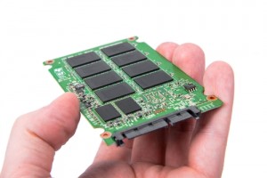 Figura - HDD vs SSD : Qual a Diferença?